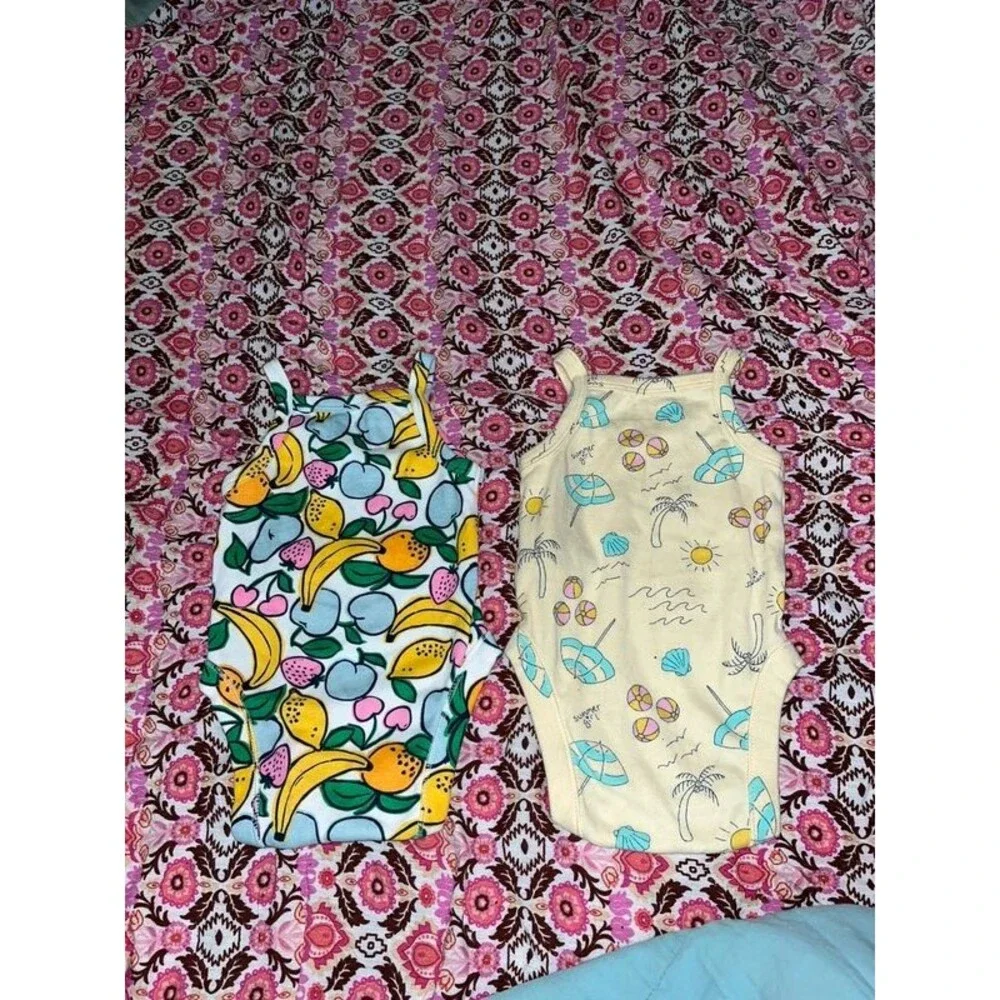 Set of 2 Old Navy Sleeveless Summer Baby Bodysuits Size 0-3 Months